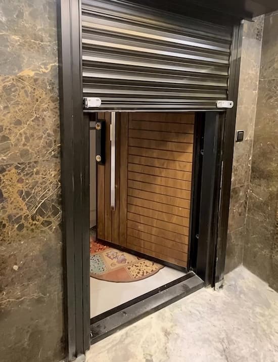 apartment-door-guard